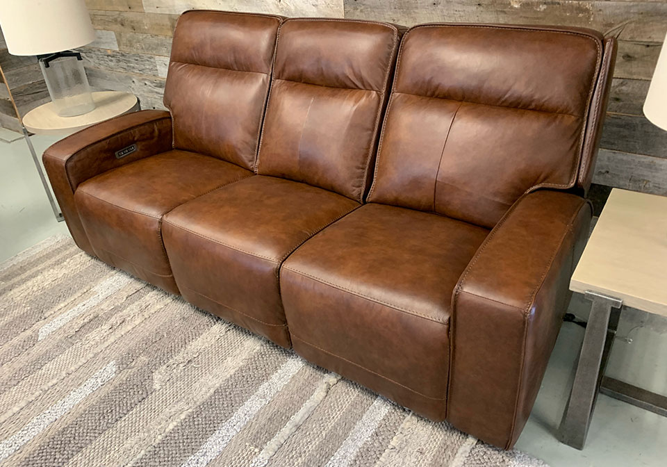 Enhance Your Space with a Leather Recliner Couch缩略图