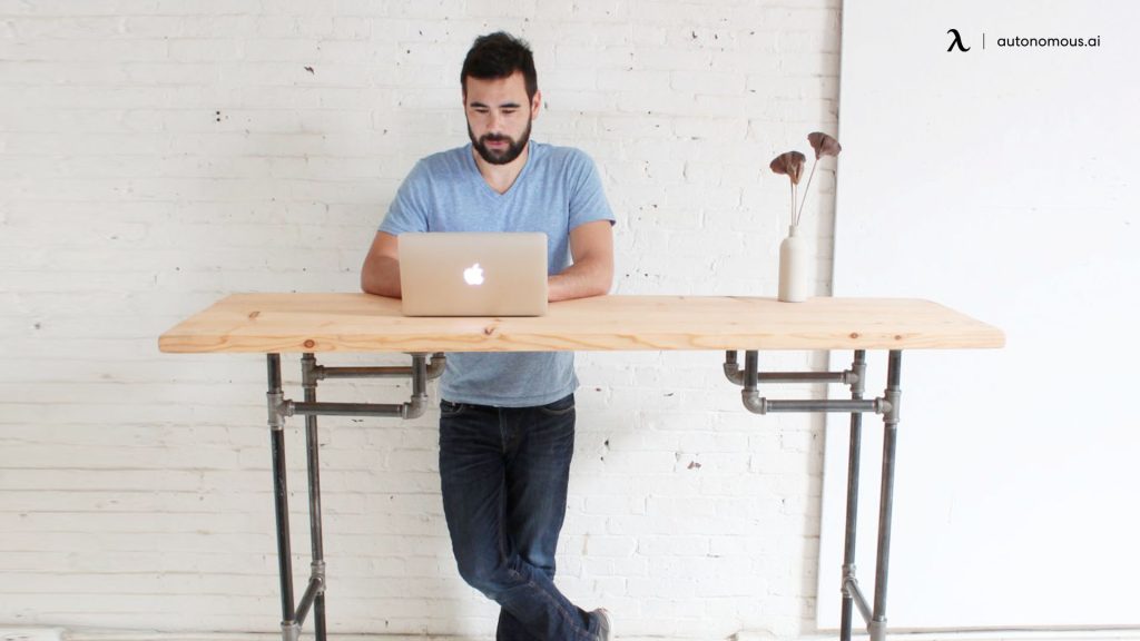 Stand Tall: DIY Adjustable Standing Desk Ideas