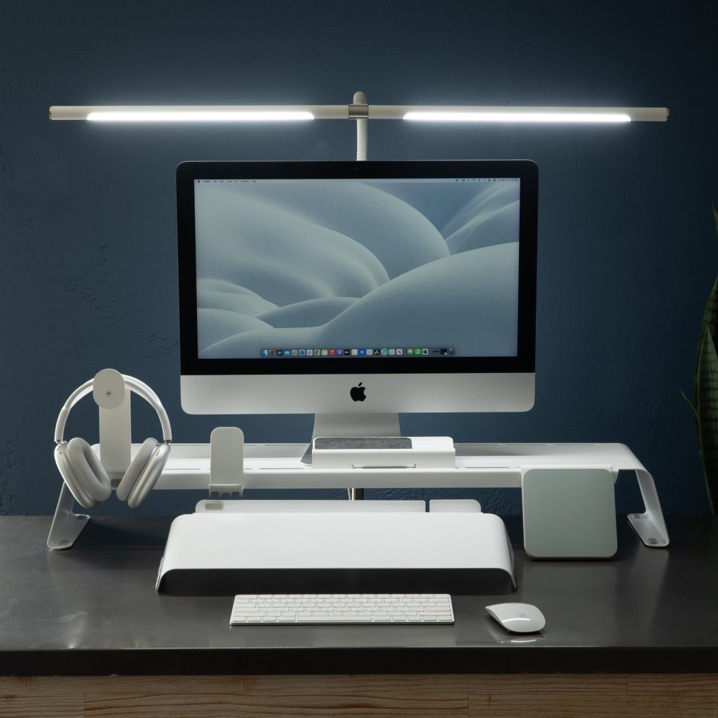 Flow Desk: Innovative Designs for a Productive Workspace