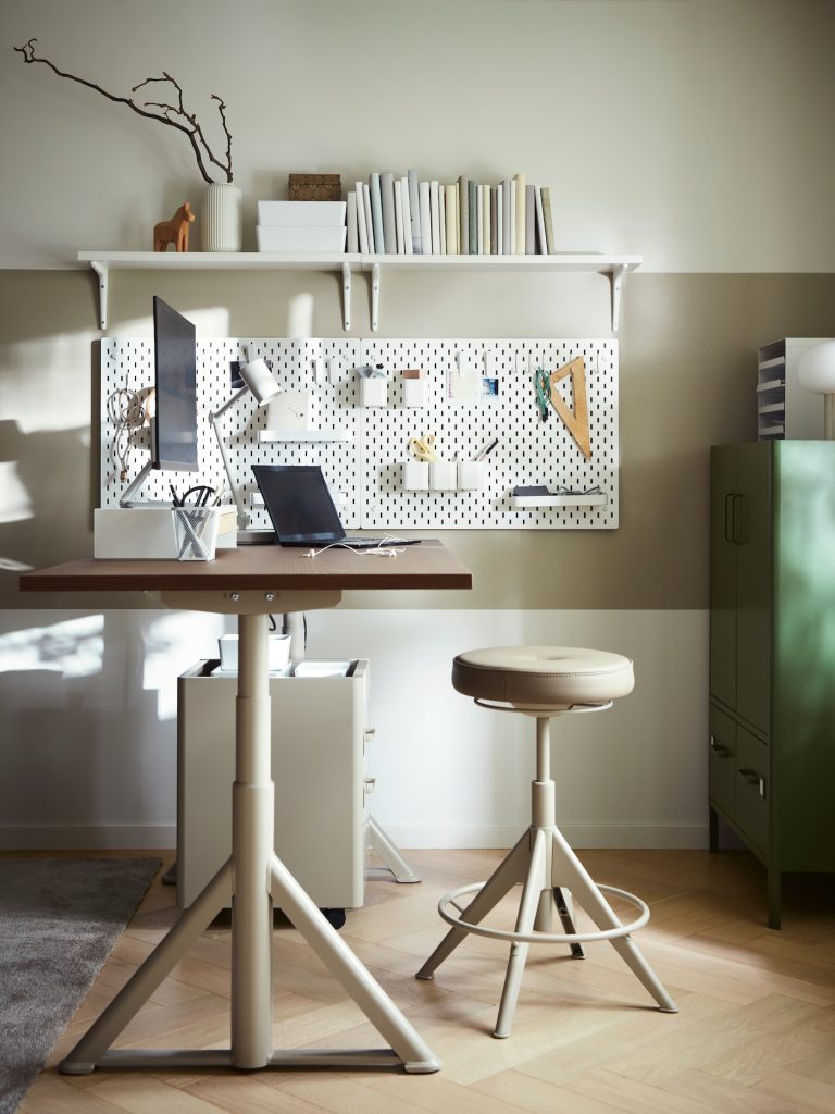 Desk Makeover Ideas: Transforming Your Workspace on a Budget