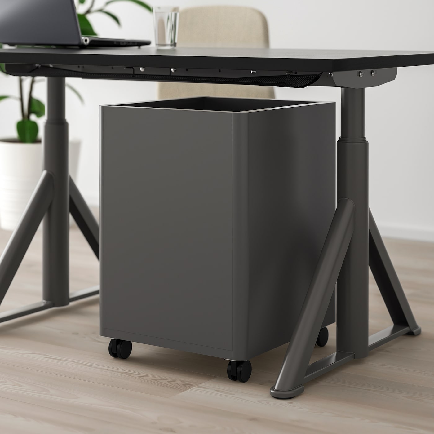 Ikea Idasen Desk: Functionality and Style Combined插图3